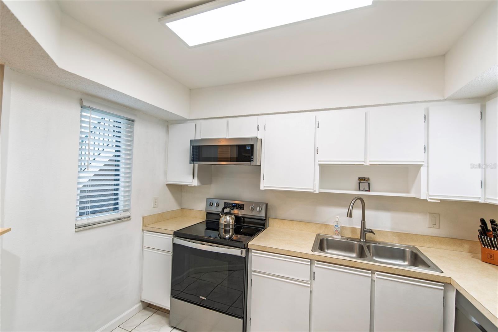 19505 Quesada Ave #nn101 Property Photo 4