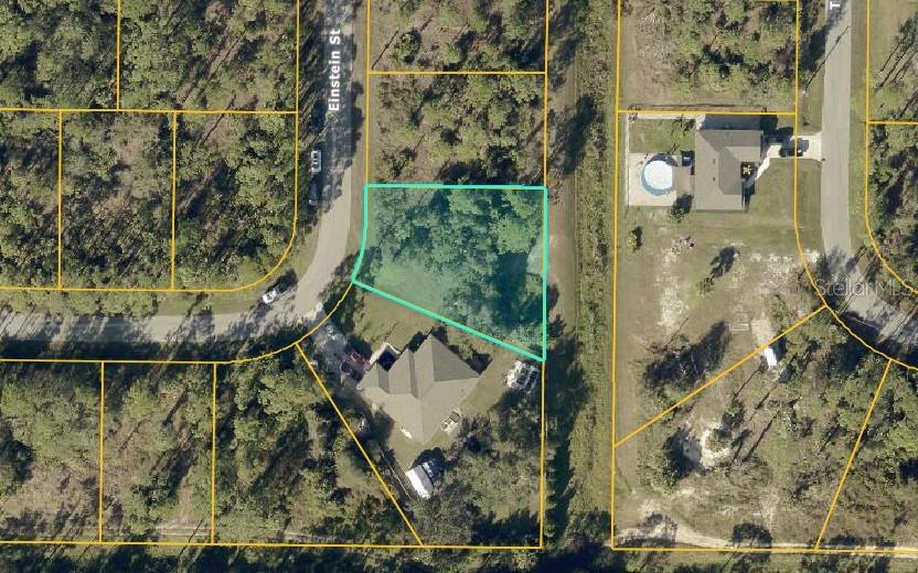 EINSTEIN ST Property Photo 1