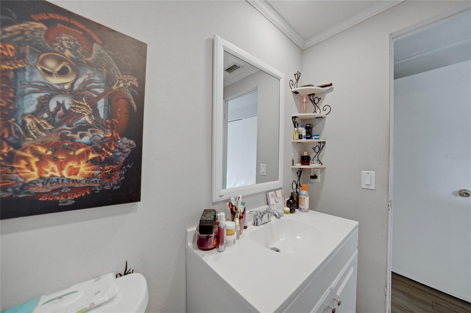 819 Haleybury St Nw Property Photo 19