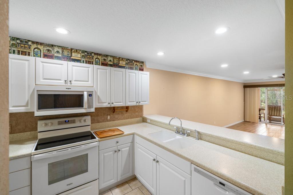 19310 Water Oak Dr #103 Property Photo 15