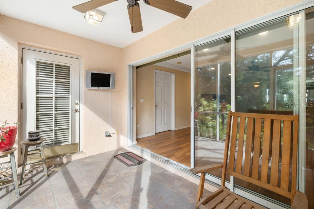 19310 Water Oak Dr #103 Property Photo 26