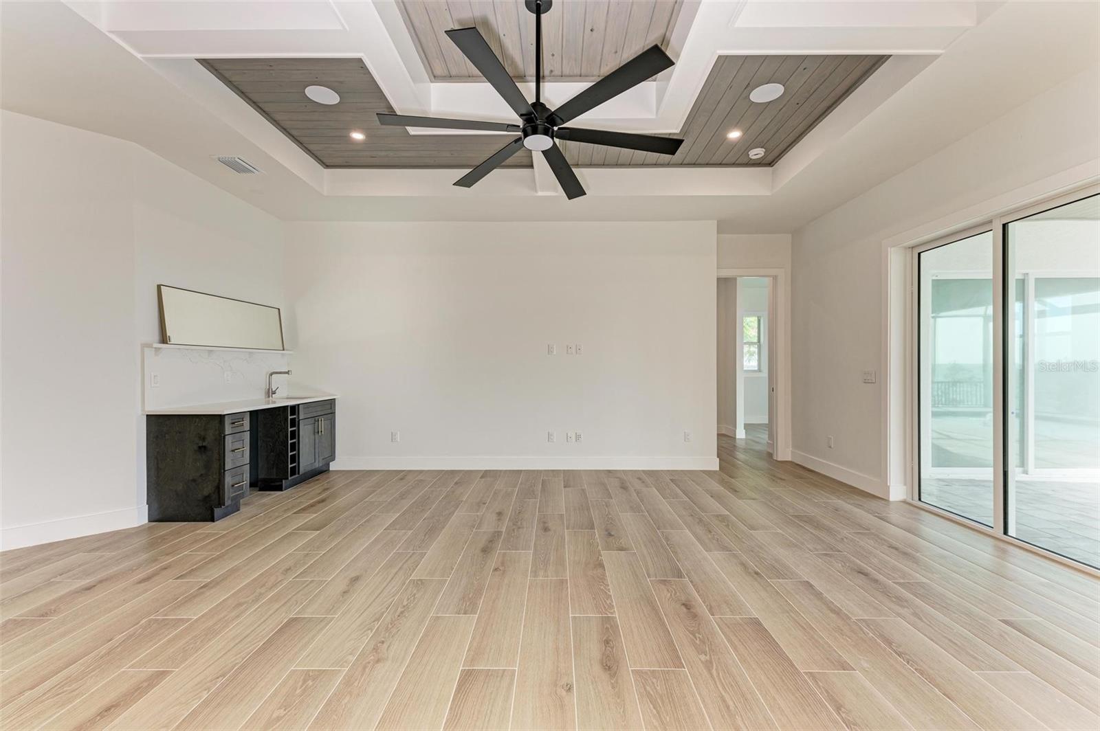112 Northshore Ter Property Photo 12