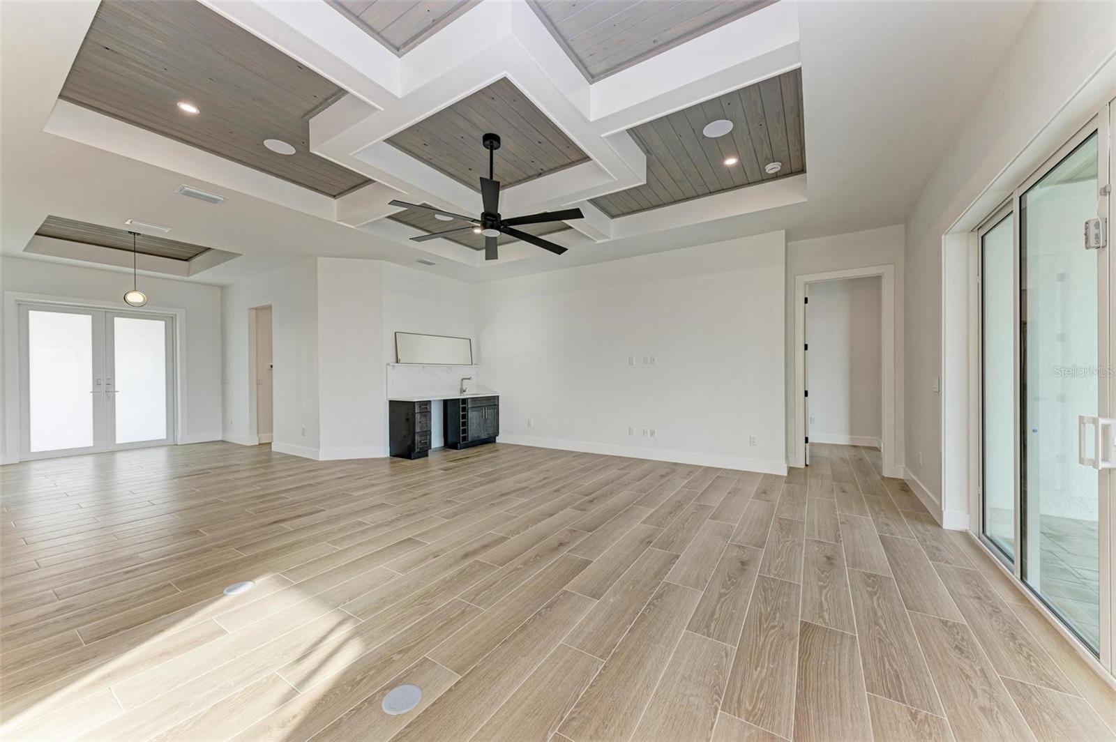 112 Northshore Ter Property Photo 13