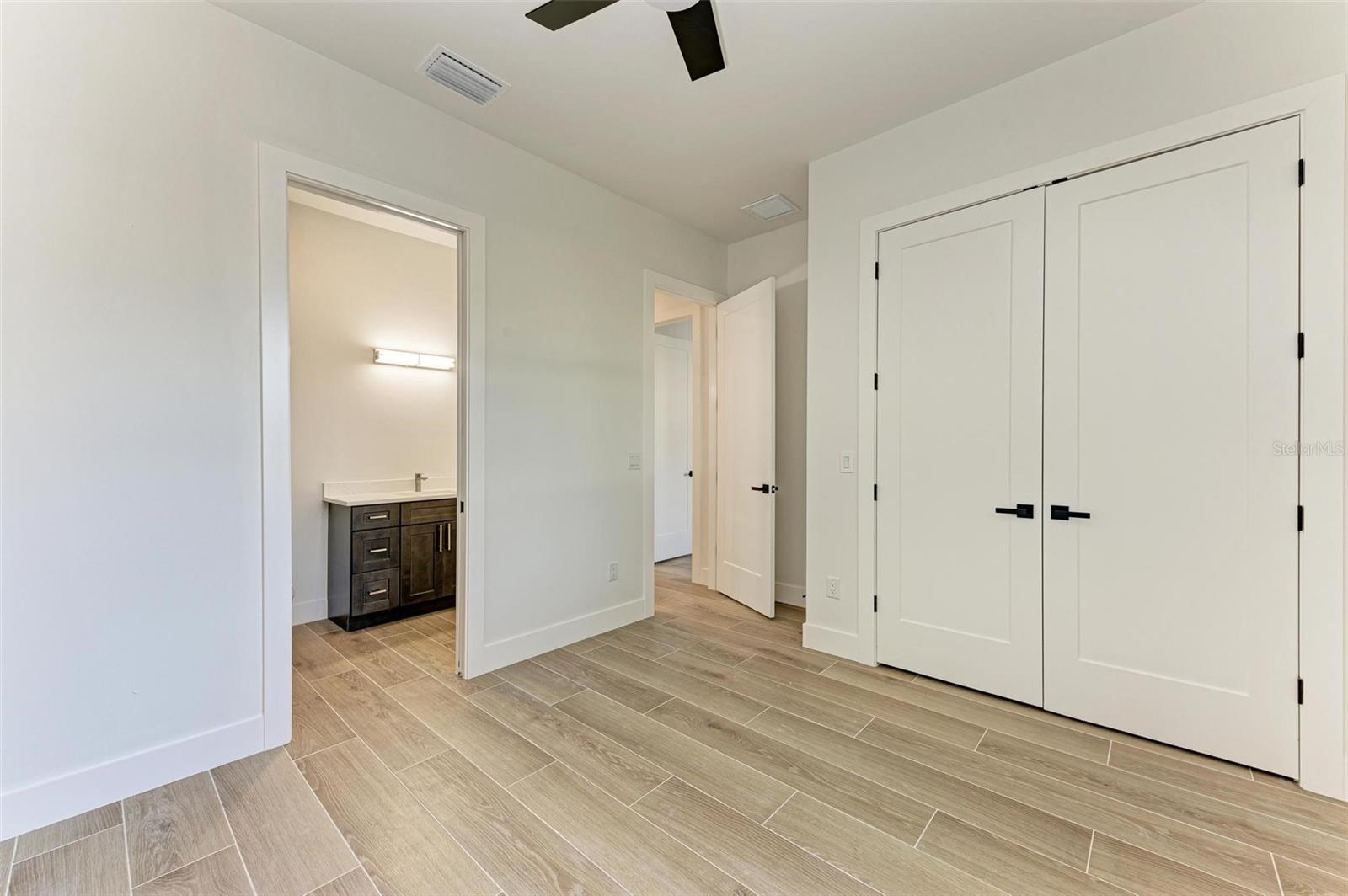 112 Northshore Ter Property Photo 48