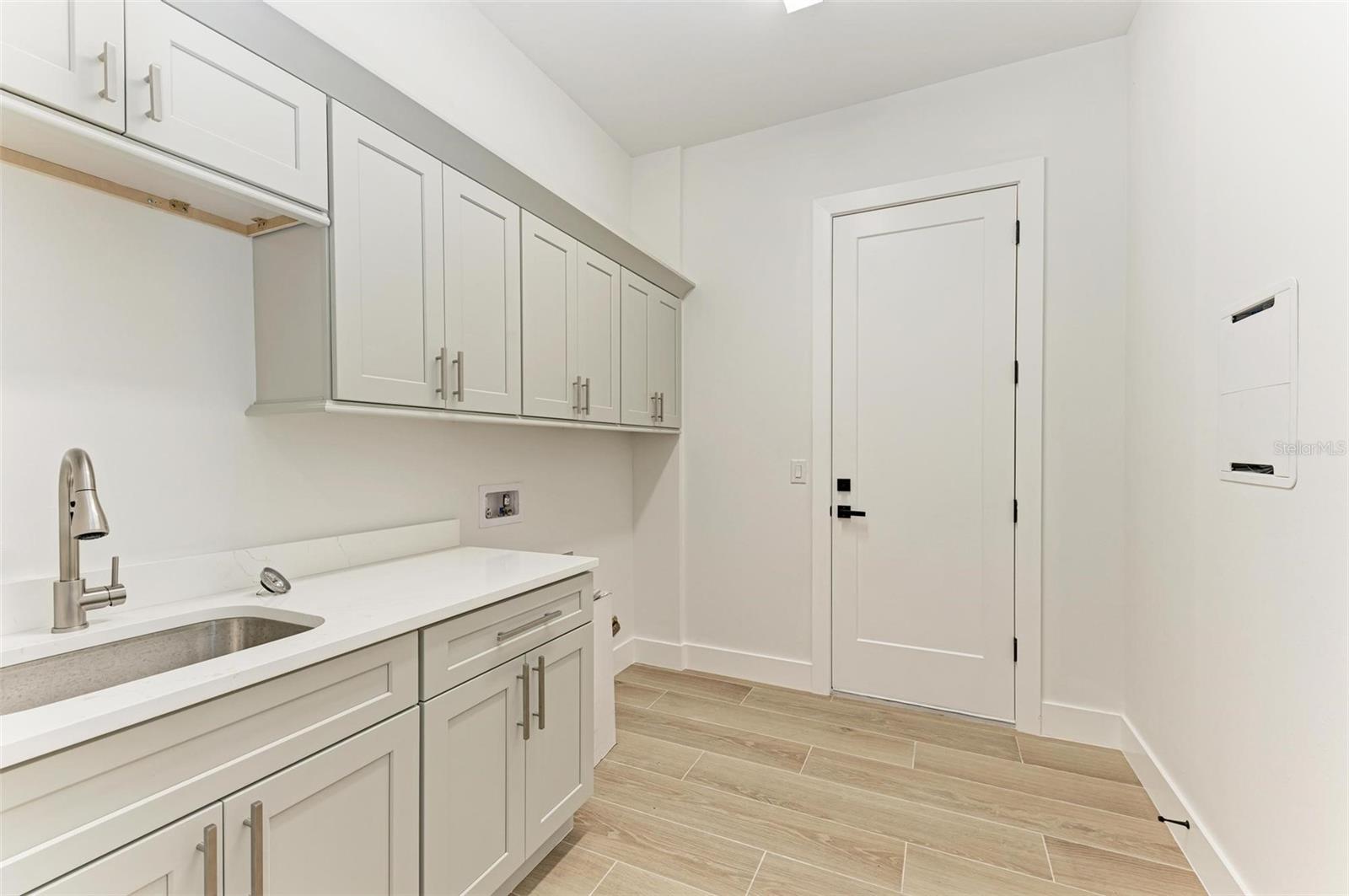 112 Northshore Ter Property Photo 49