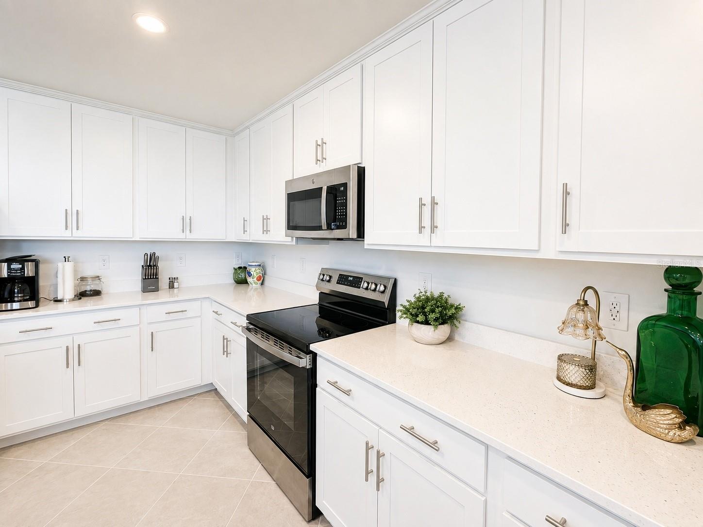 17560 Opal Sand Dr #207 Property Photo 4
