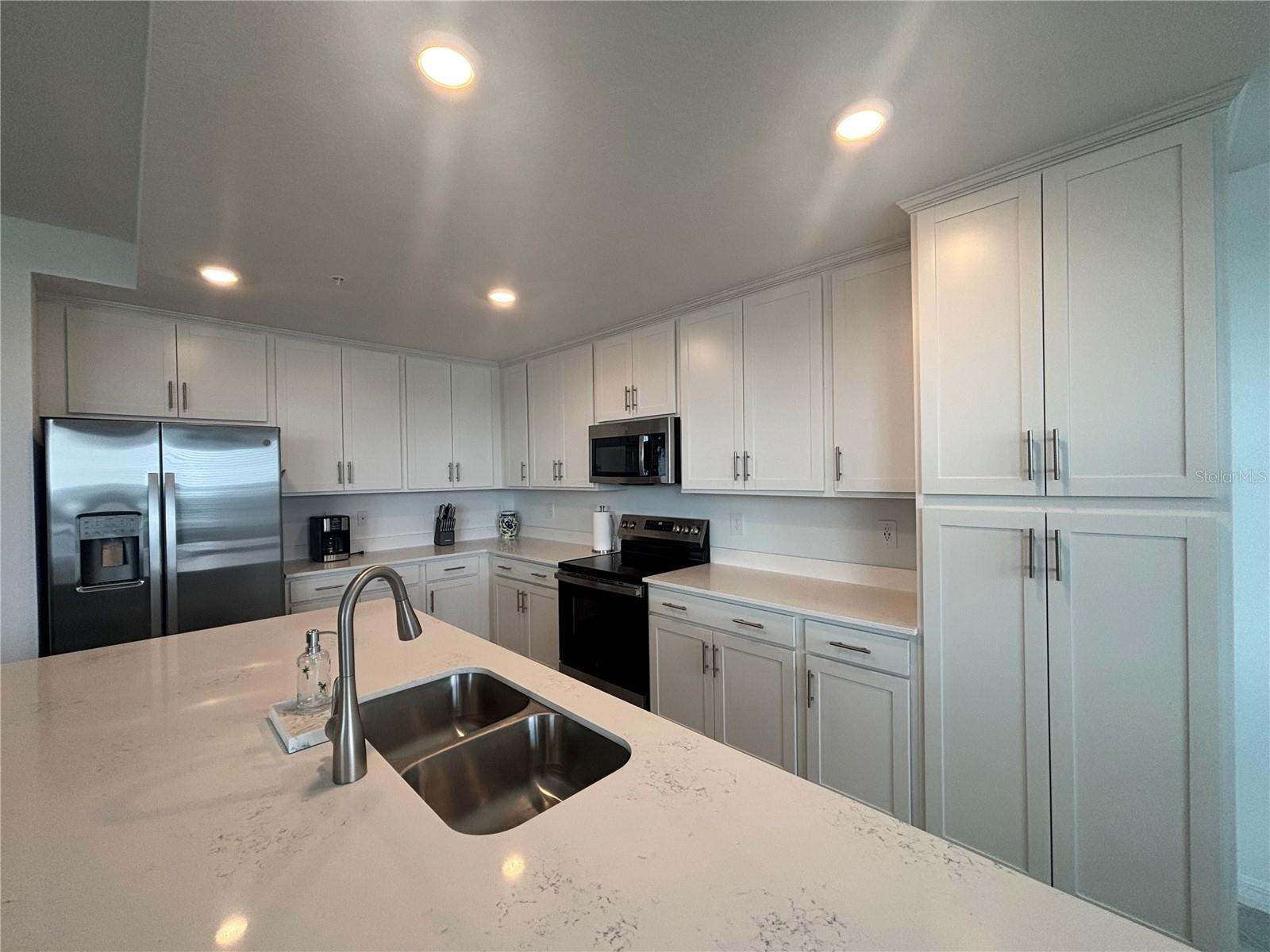 17560 Opal Sand Dr #207 Property Photo 7
