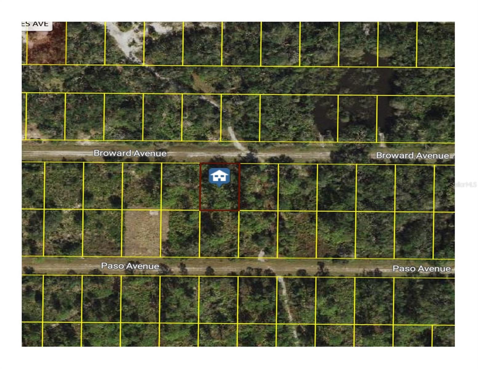 Broward Ave Property Photo 4