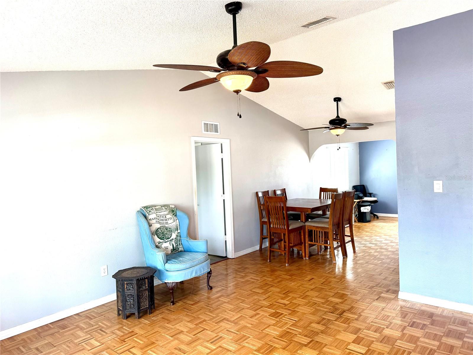 2987 N Biscayne Dr Property Photo 19