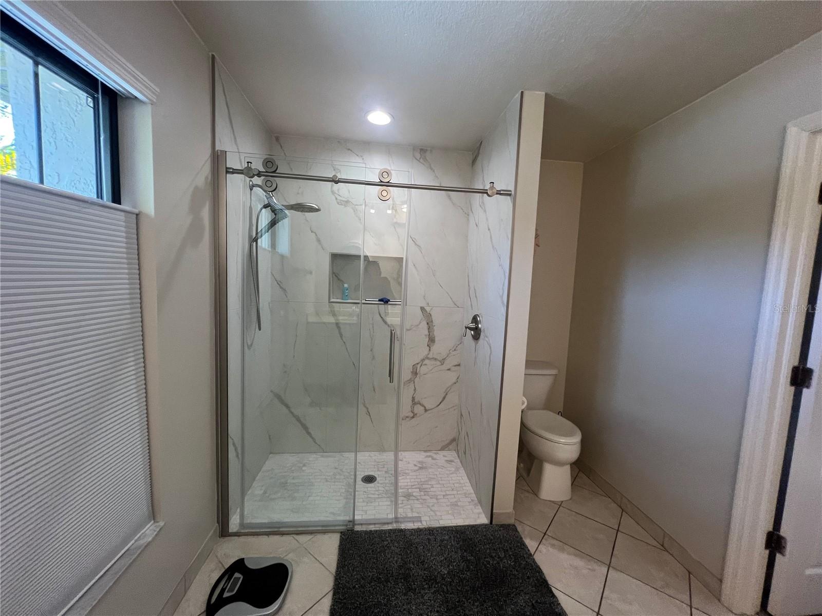 3177 Clifford St Property Photo 13