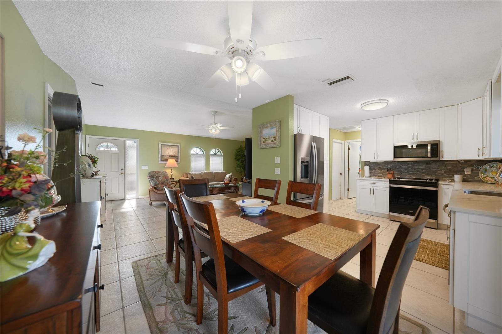 3025 Curry Ter Property Photo 7
