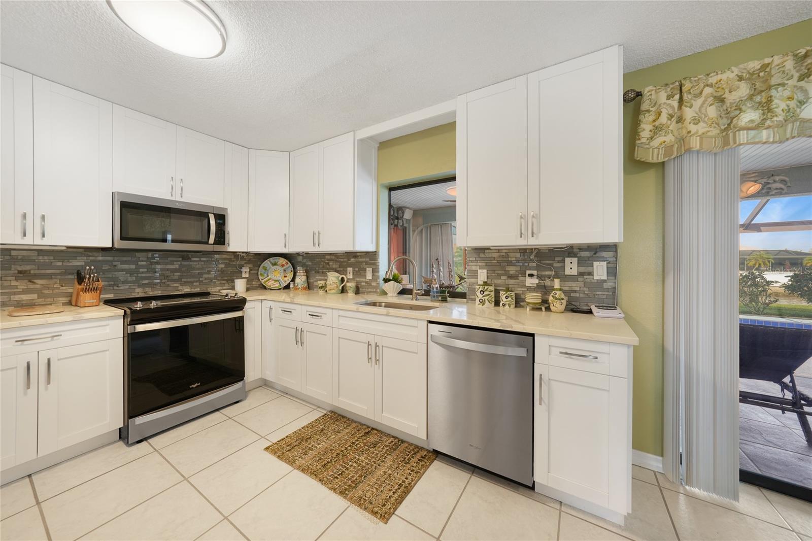 3025 Curry Ter Property Photo 10