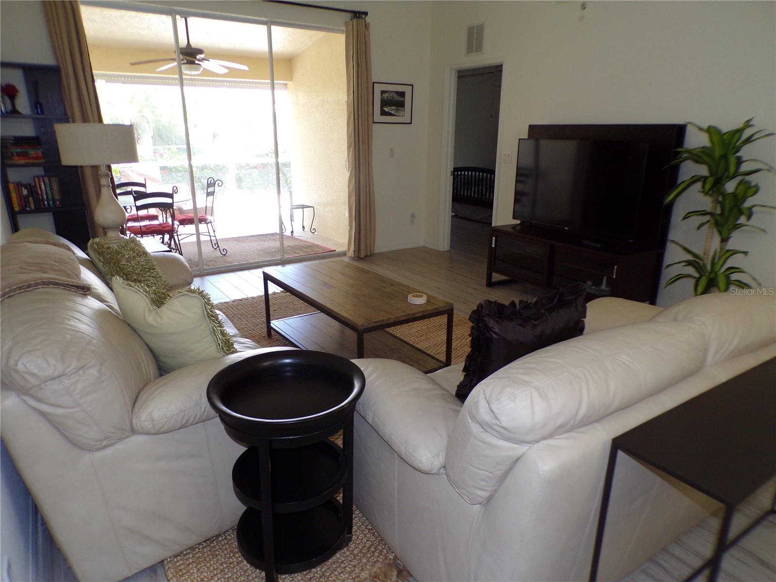 3845 Albacete Cir #50 Property Photo 25