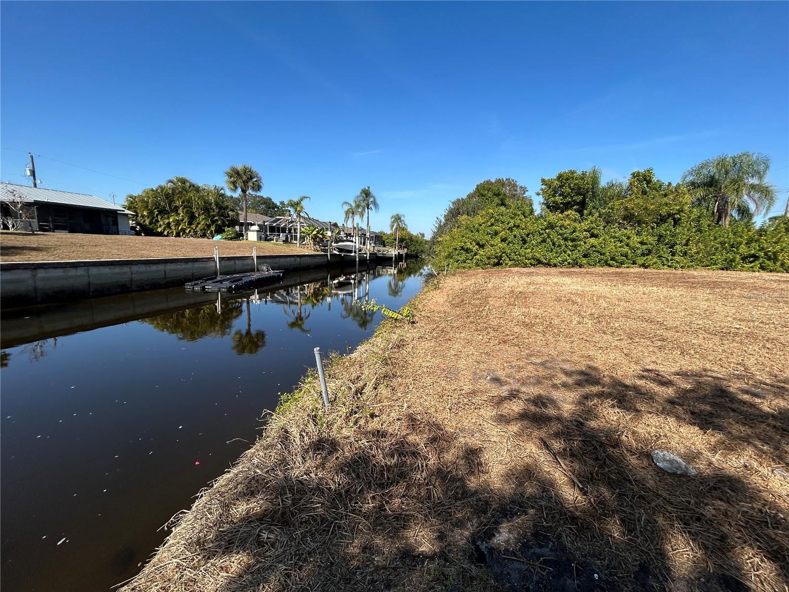 3285 Santa Barbara Dr Property Photo 5