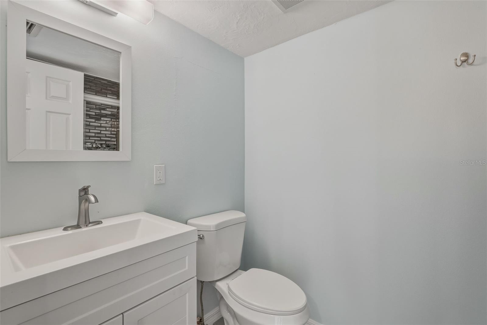 5055 N Beach Rd #108 Property Photo 26