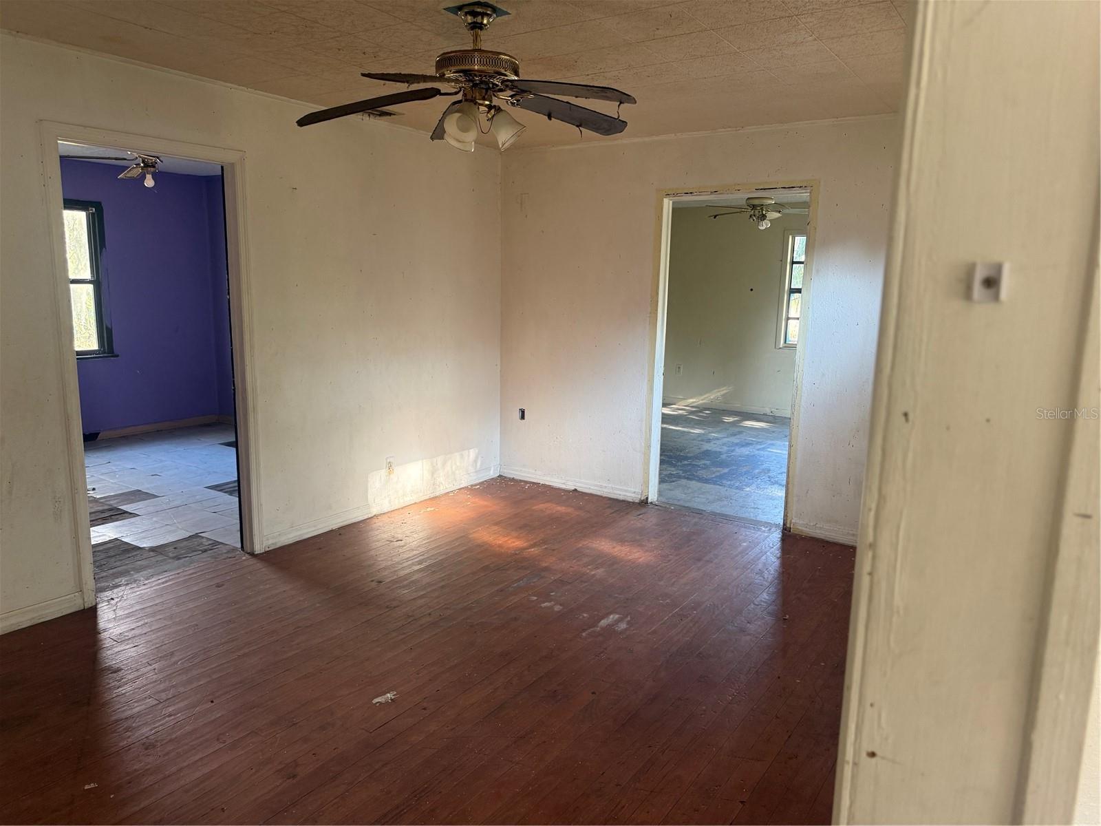 830 Bloxham Ave Property Photo 5