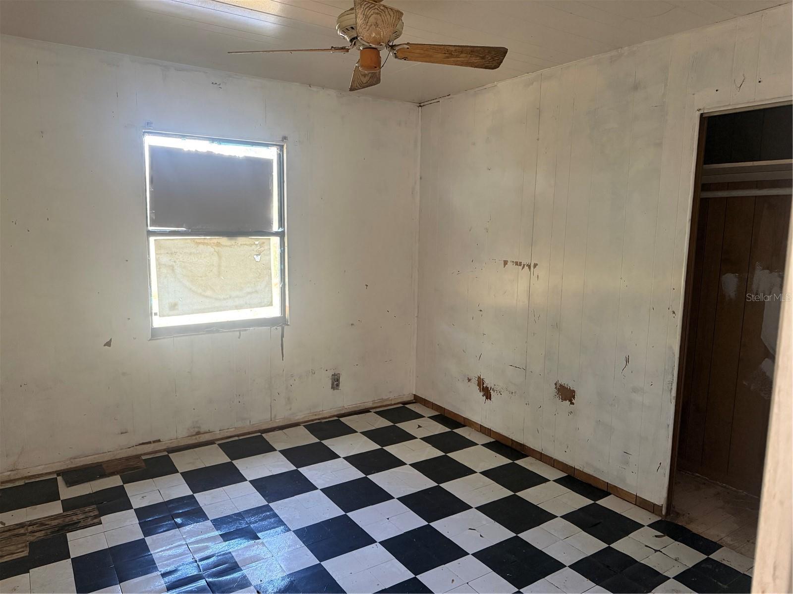 830 Bloxham Ave Property Photo 7