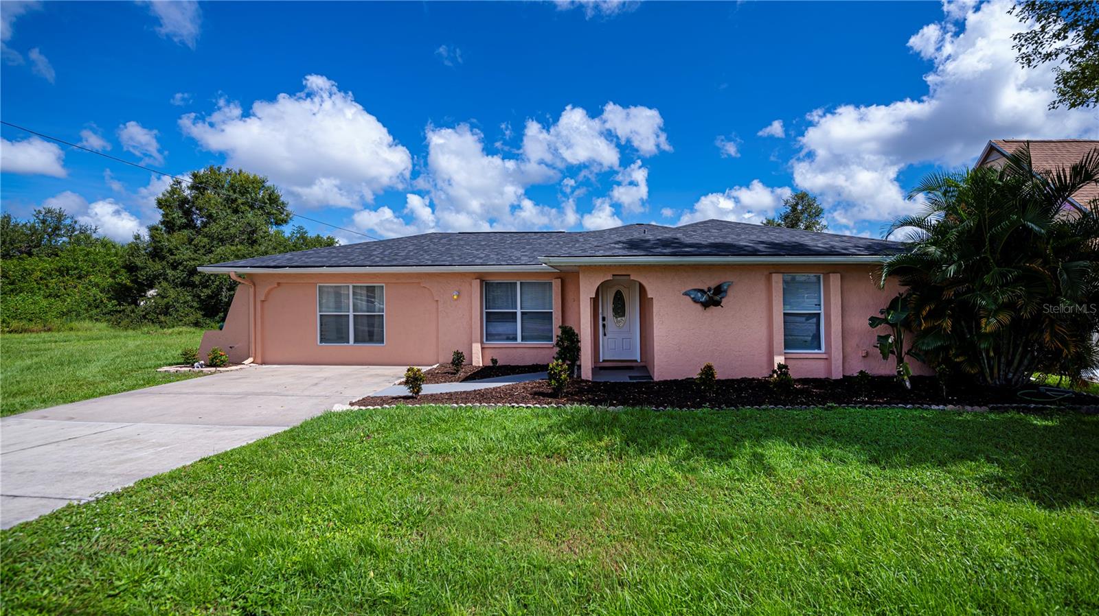 23258 Midway Blvd Property Photo 1