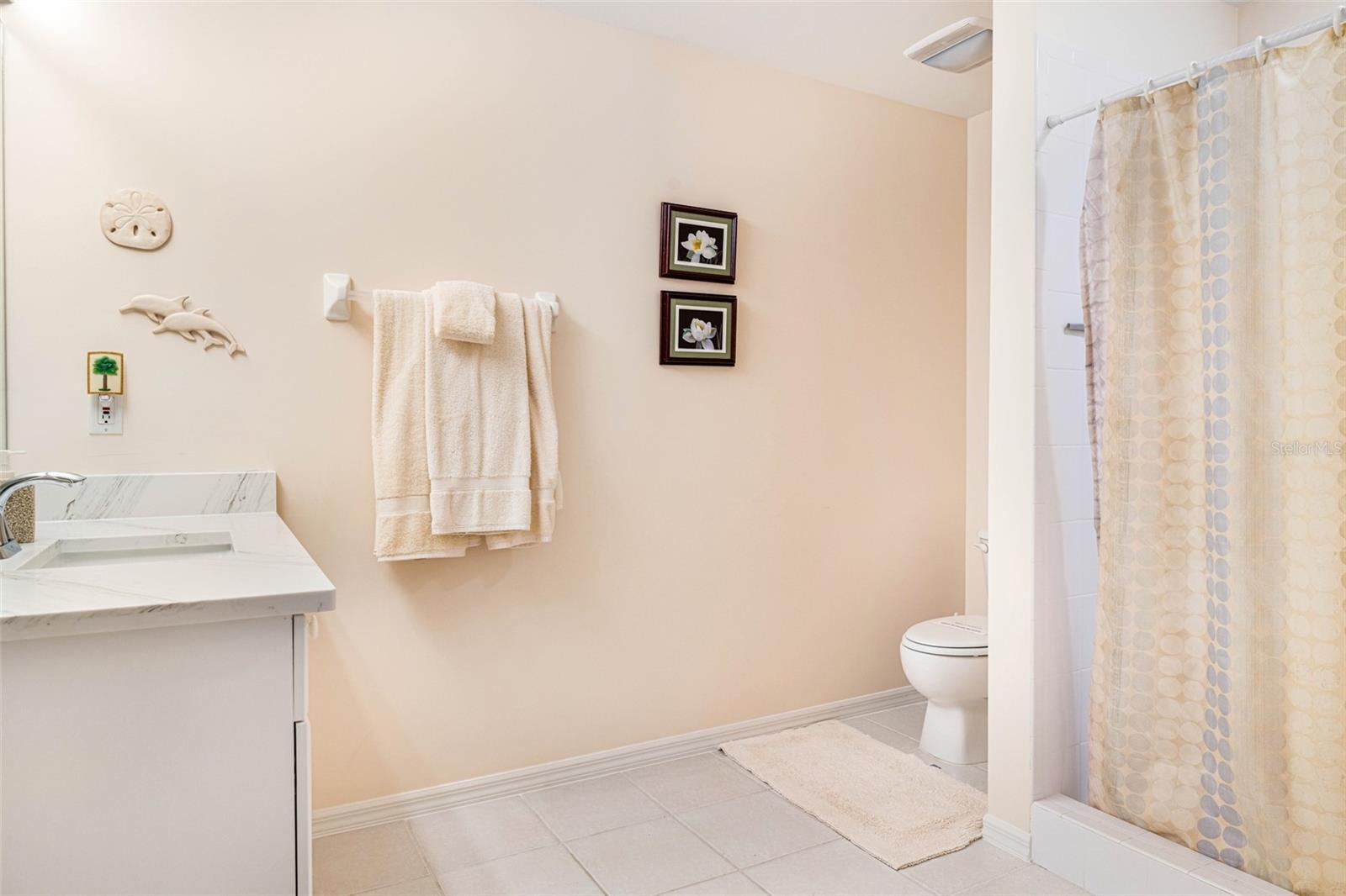 14815 Laguna Dr #702 Property Photo 36