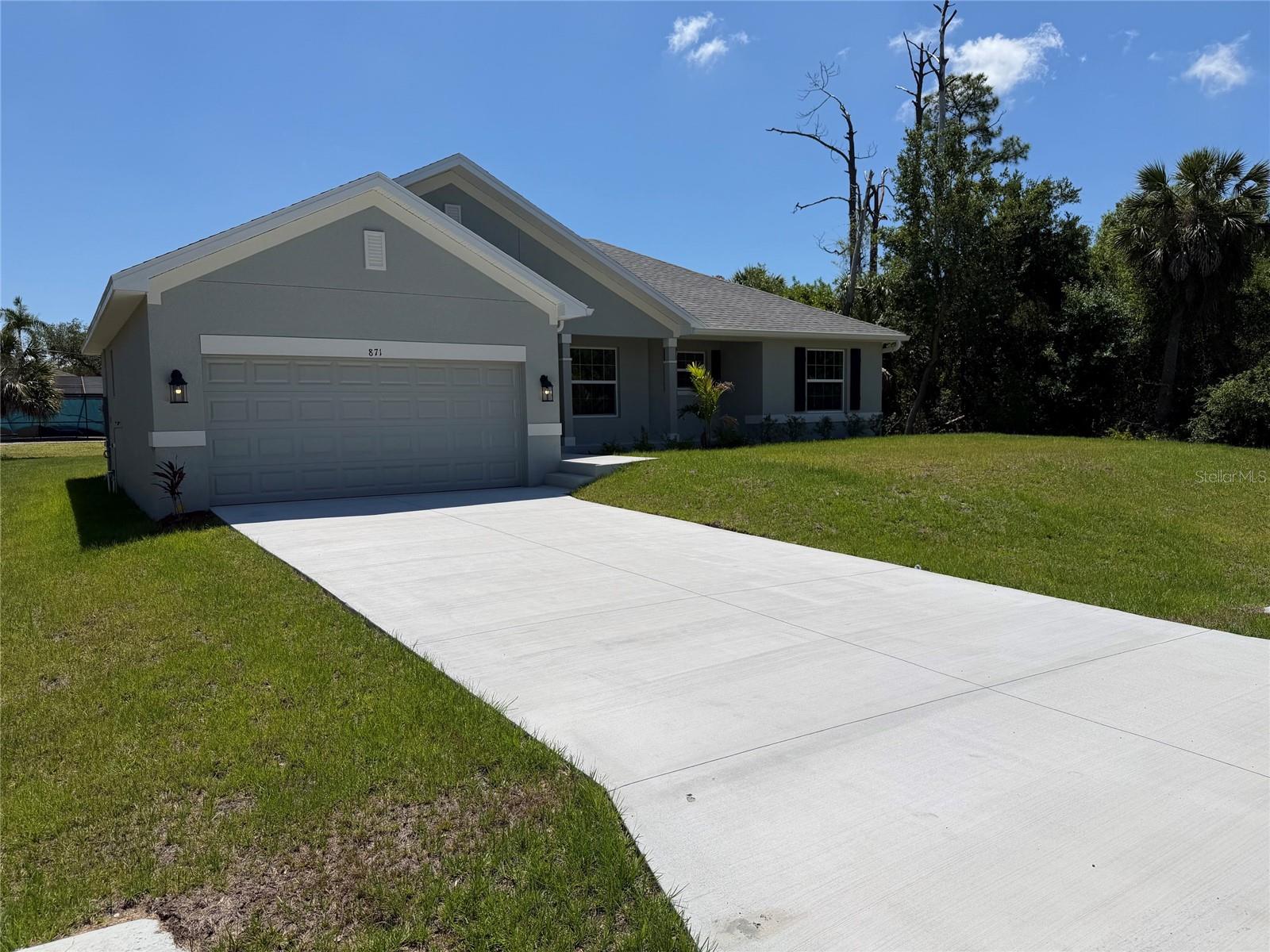 871 Red Bay St Property Photo 1