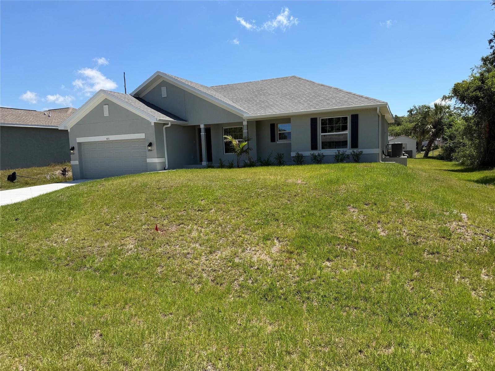 871 Red Bay St Property Photo 2