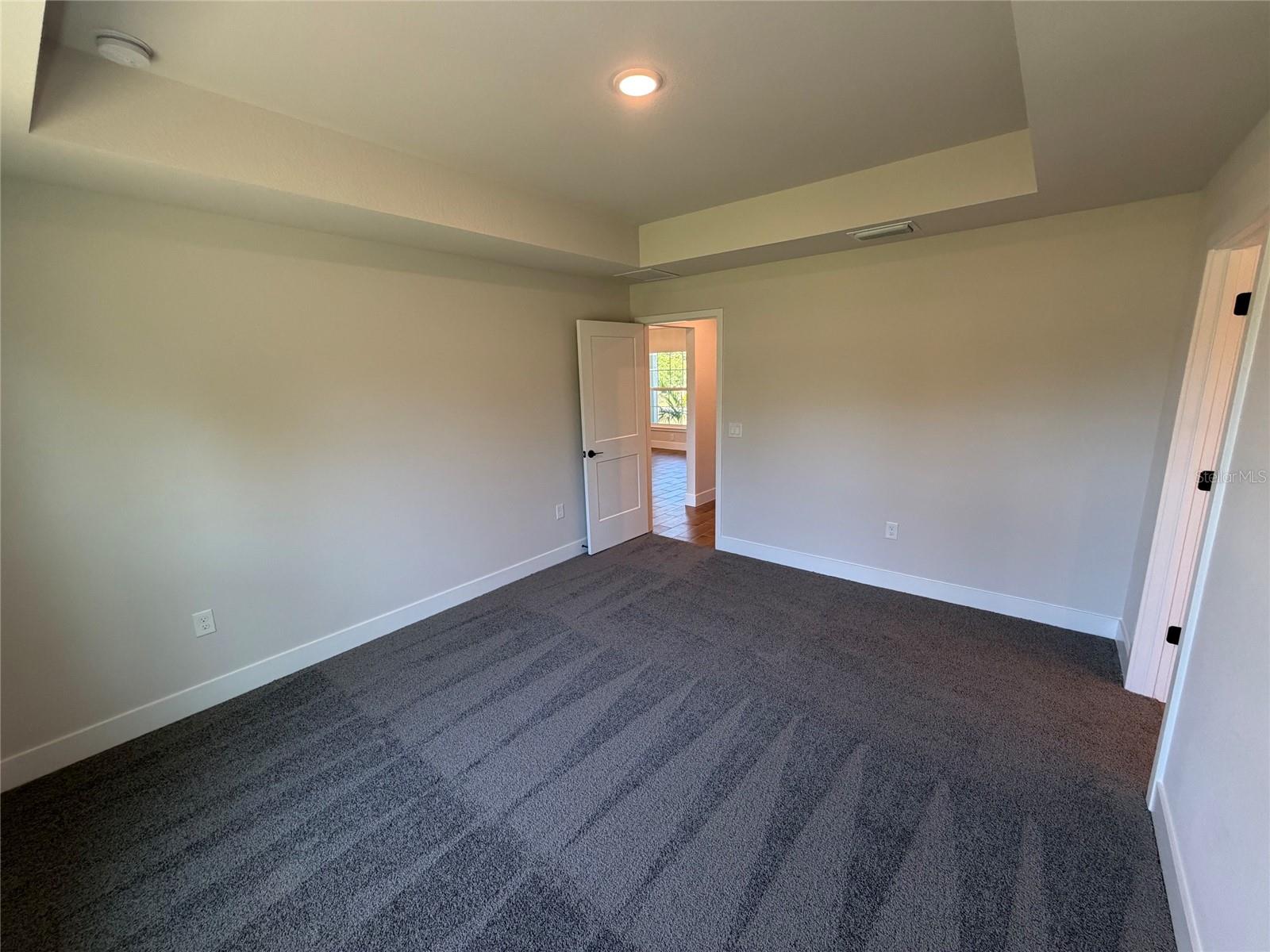 871 Red Bay St Property Photo 7