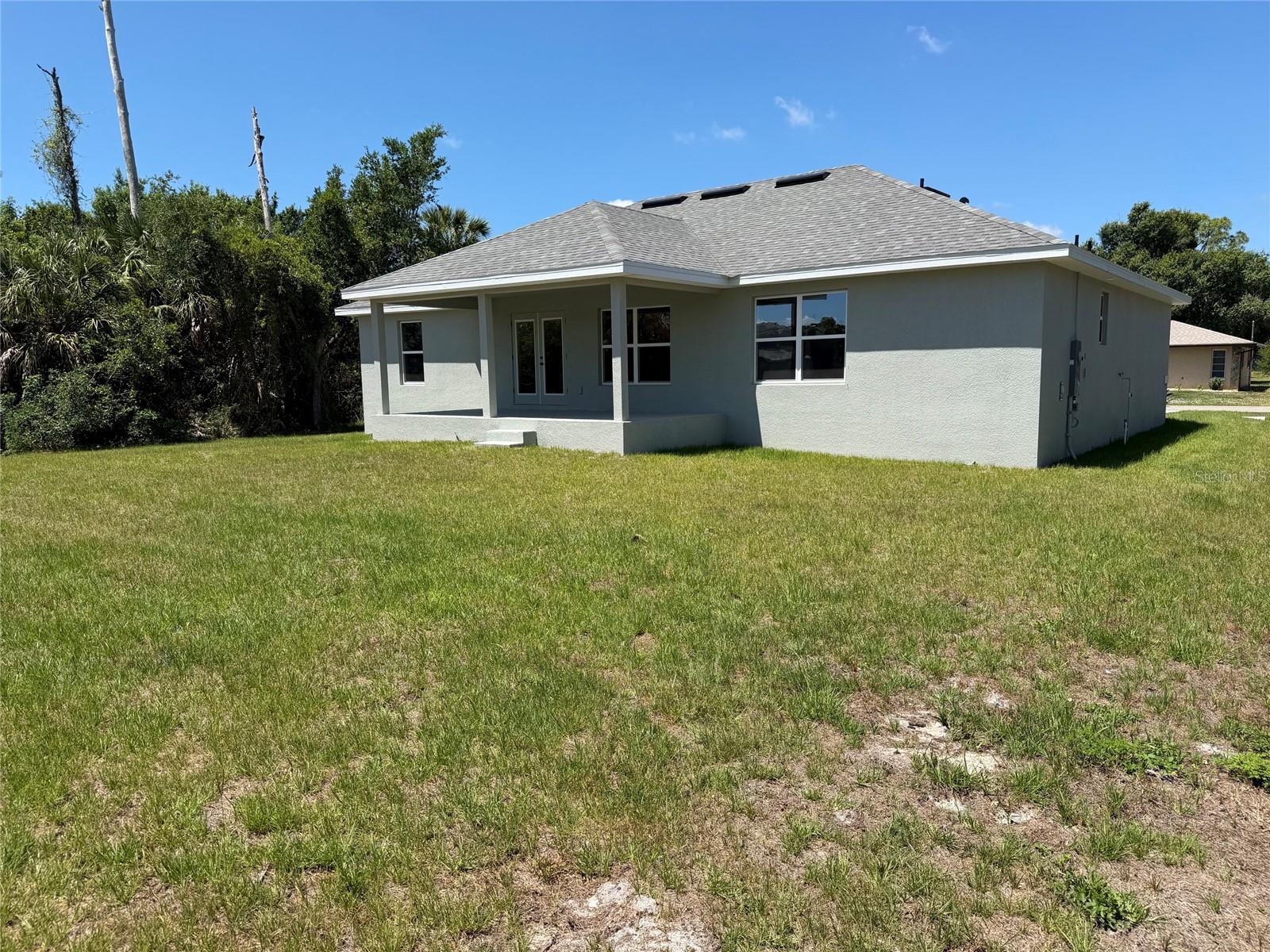 871 Red Bay St Property Photo 12