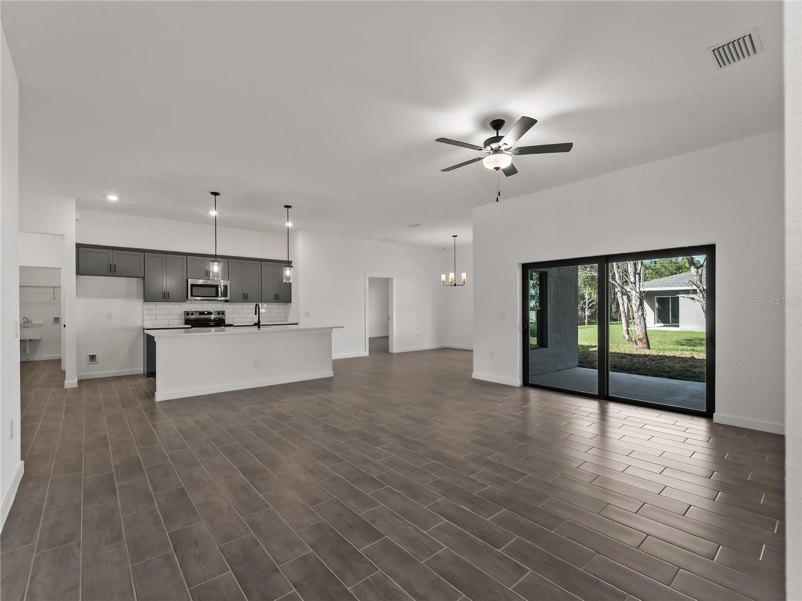 4409 Lacoco St Property Photo 15