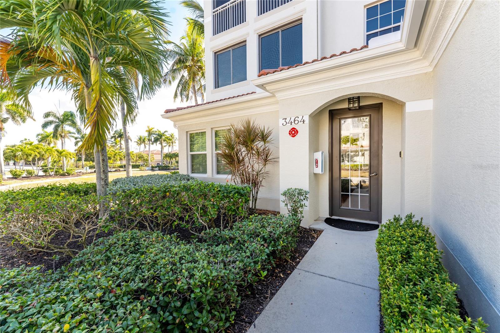 3464 Sunset Key Cir #103 Property Photo 3
