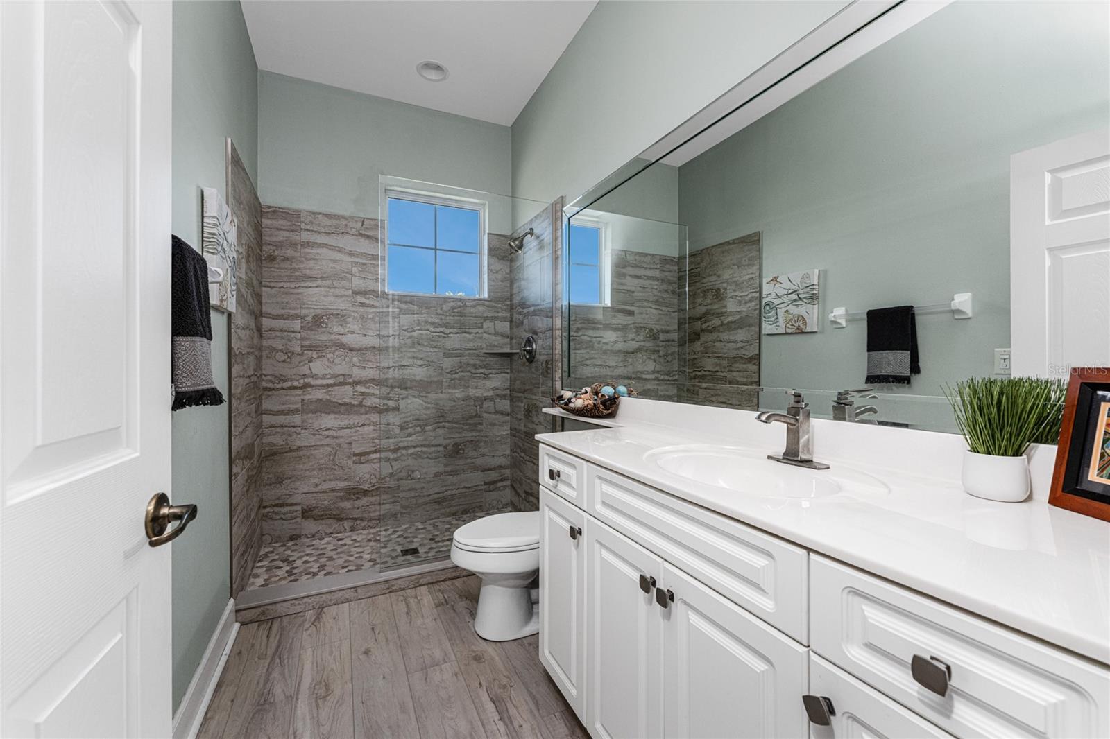 3464 Sunset Key Cir #103 Property Photo 45