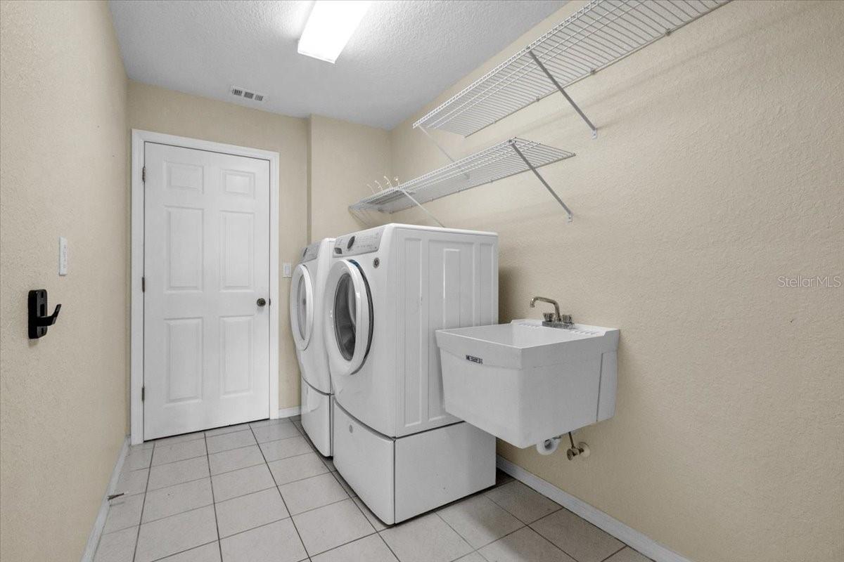 272 Broadmoor Ln Property Photo 49