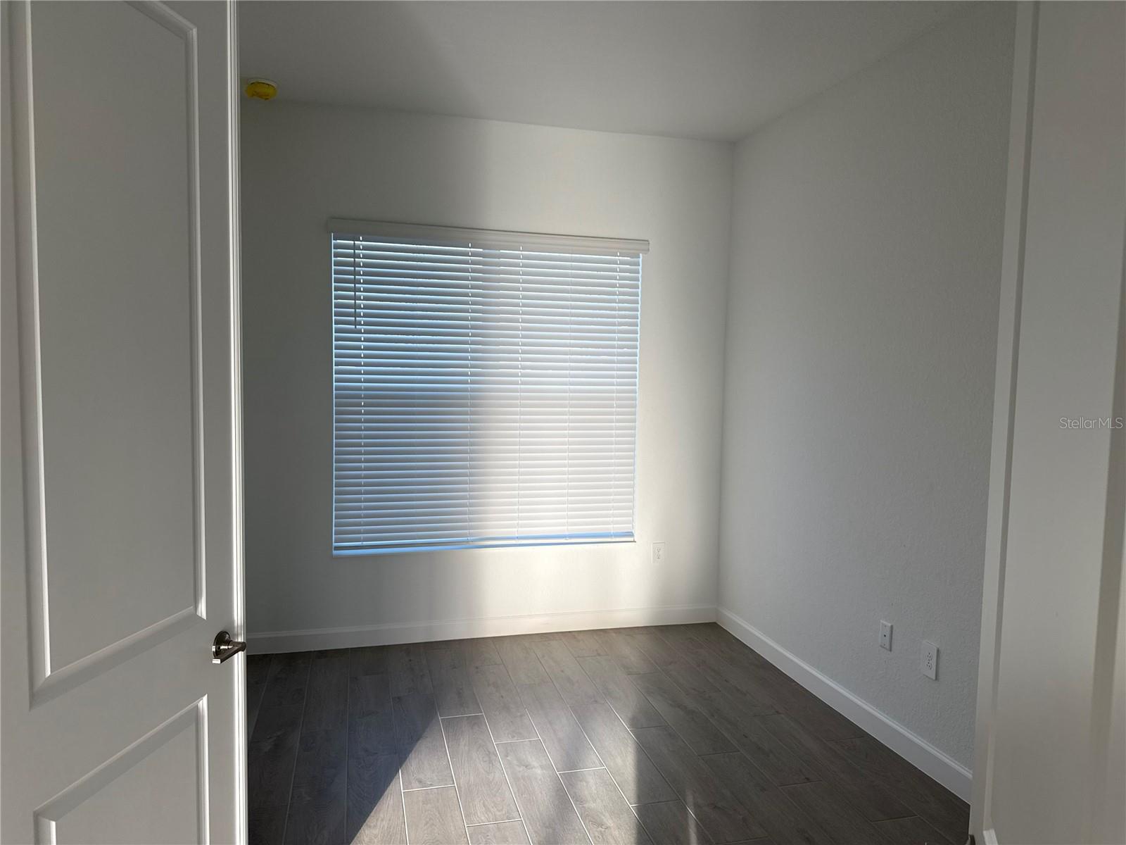 7796 Lakes Edge Ln Property Photo 11