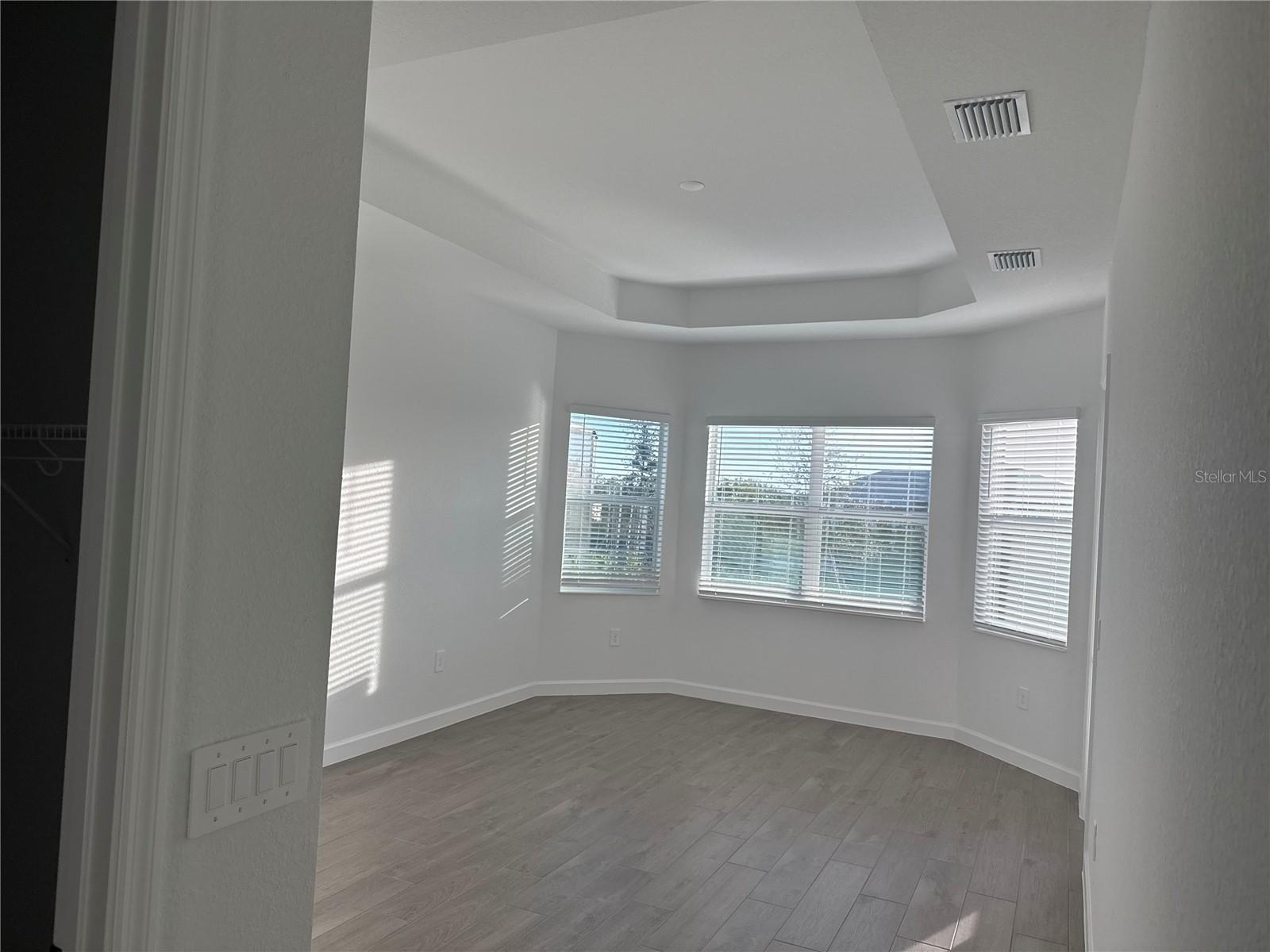 7796 Lakes Edge Ln Property Photo 12