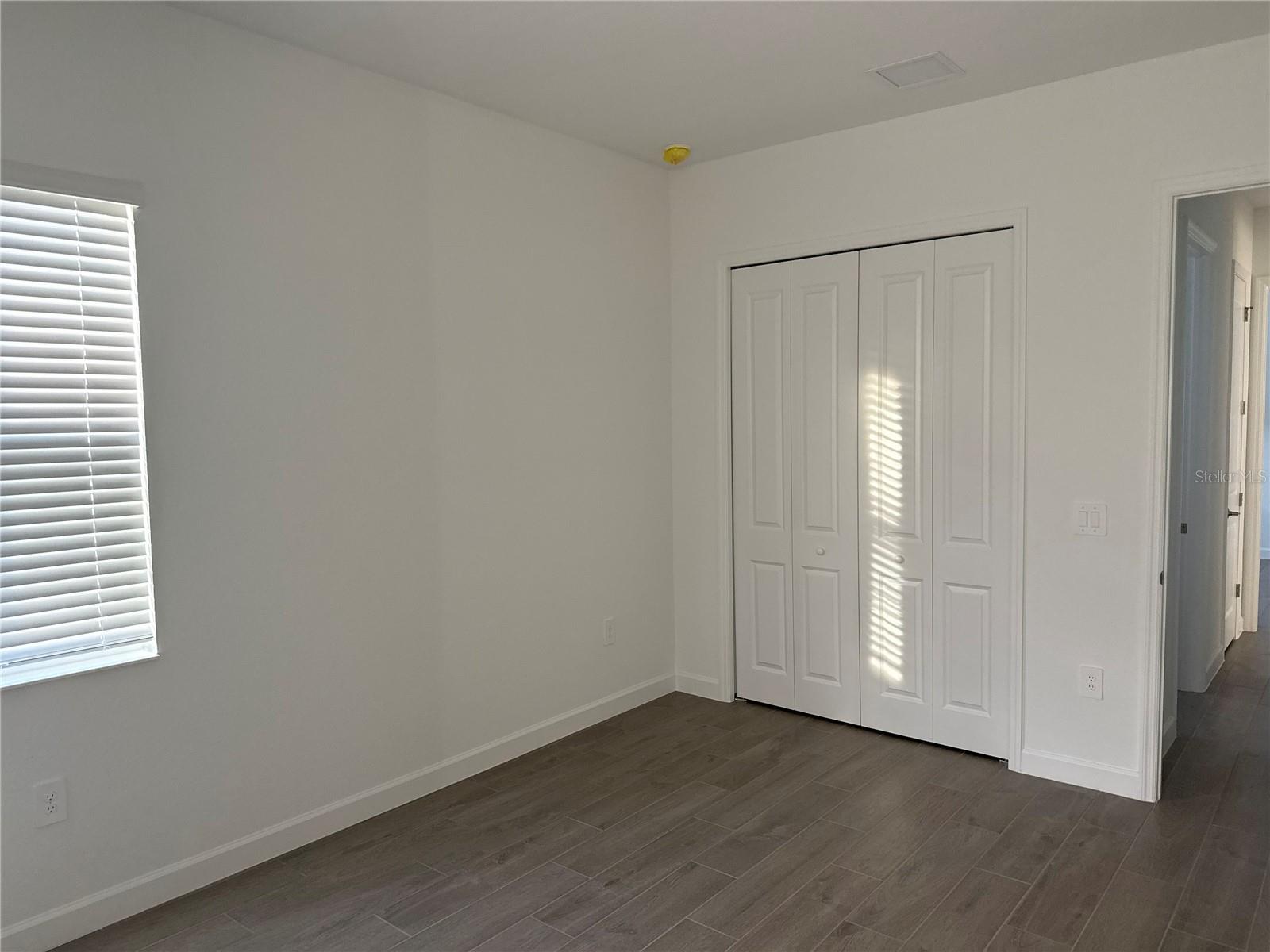 7796 Lakes Edge Ln Property Photo 18