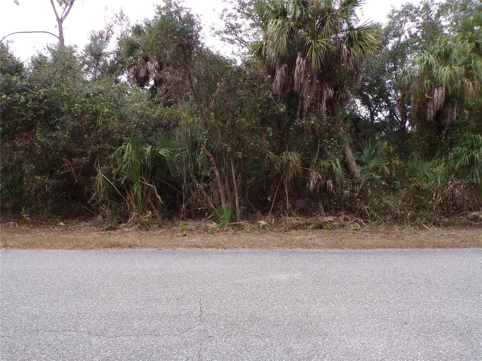 Enid Ln Property Photo 5