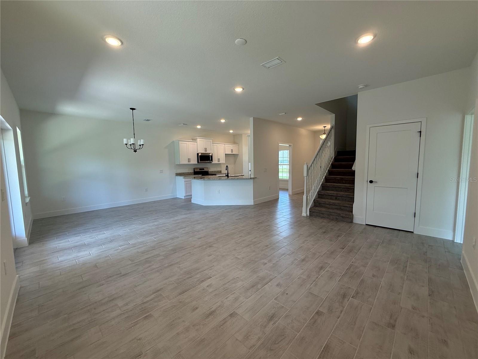 453 San Ambrosio St Property Photo 11