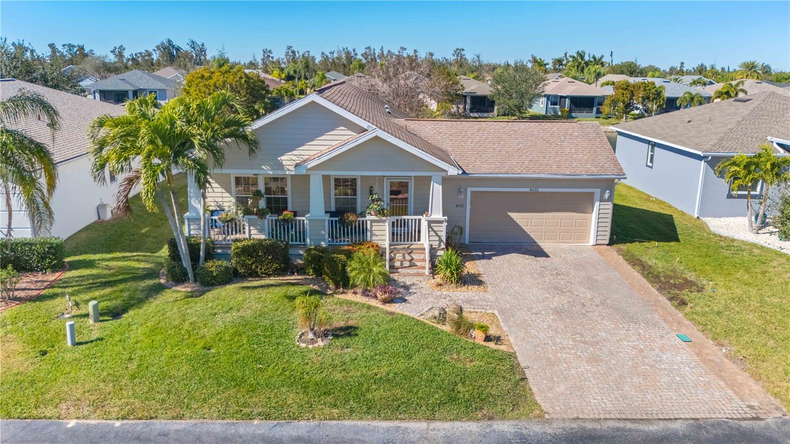 8632 Lake Front Ct Property Photo 9