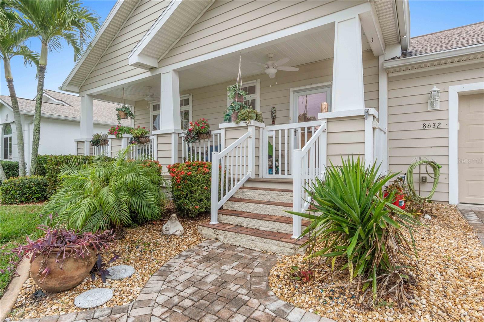 8632 Lake Front Ct Property Photo 11