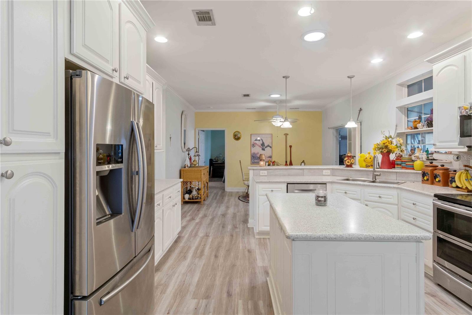 8632 Lake Front Ct Property Photo 23