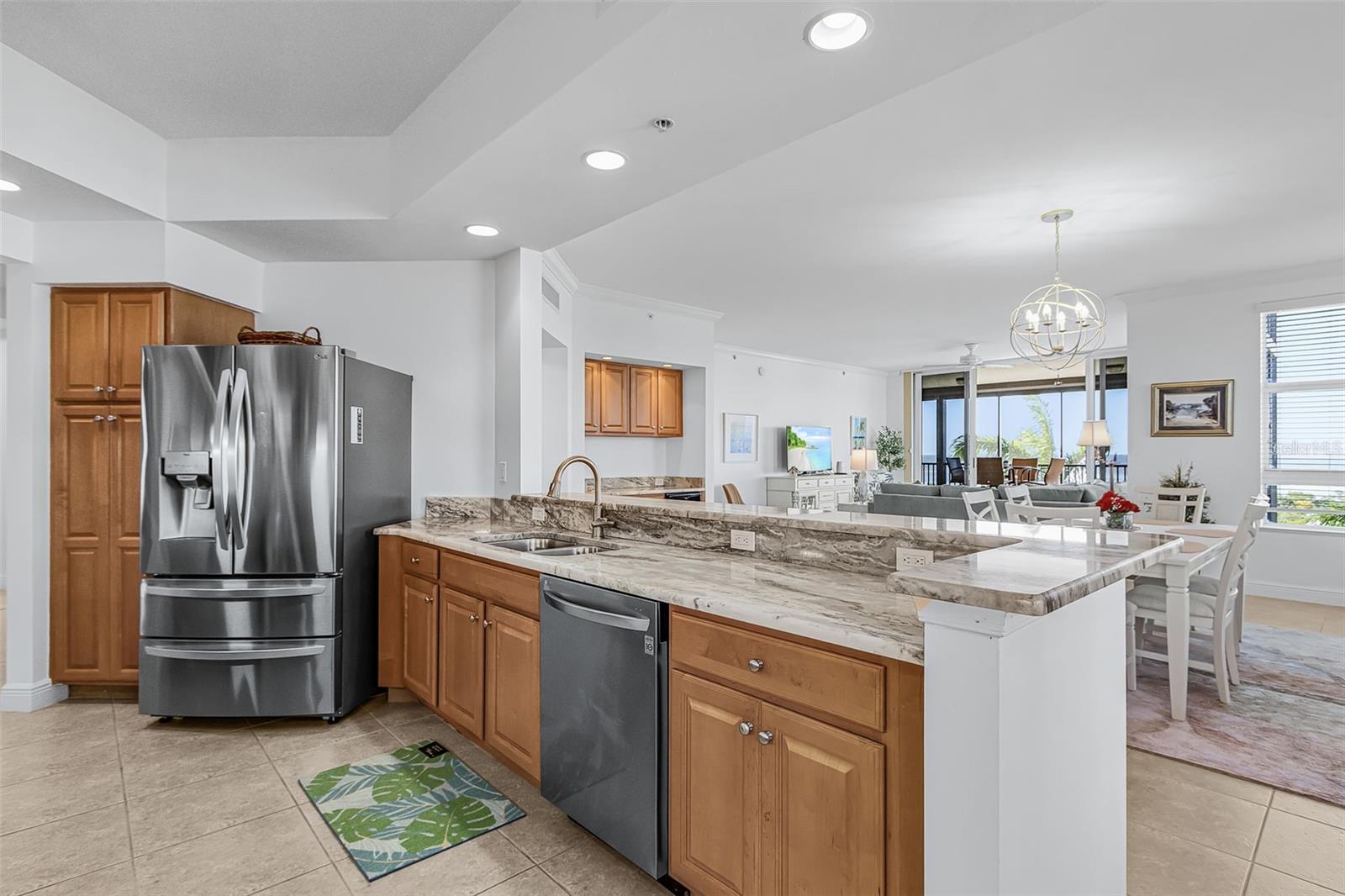 3321 Sunset Key Cir #309 Property Photo 16