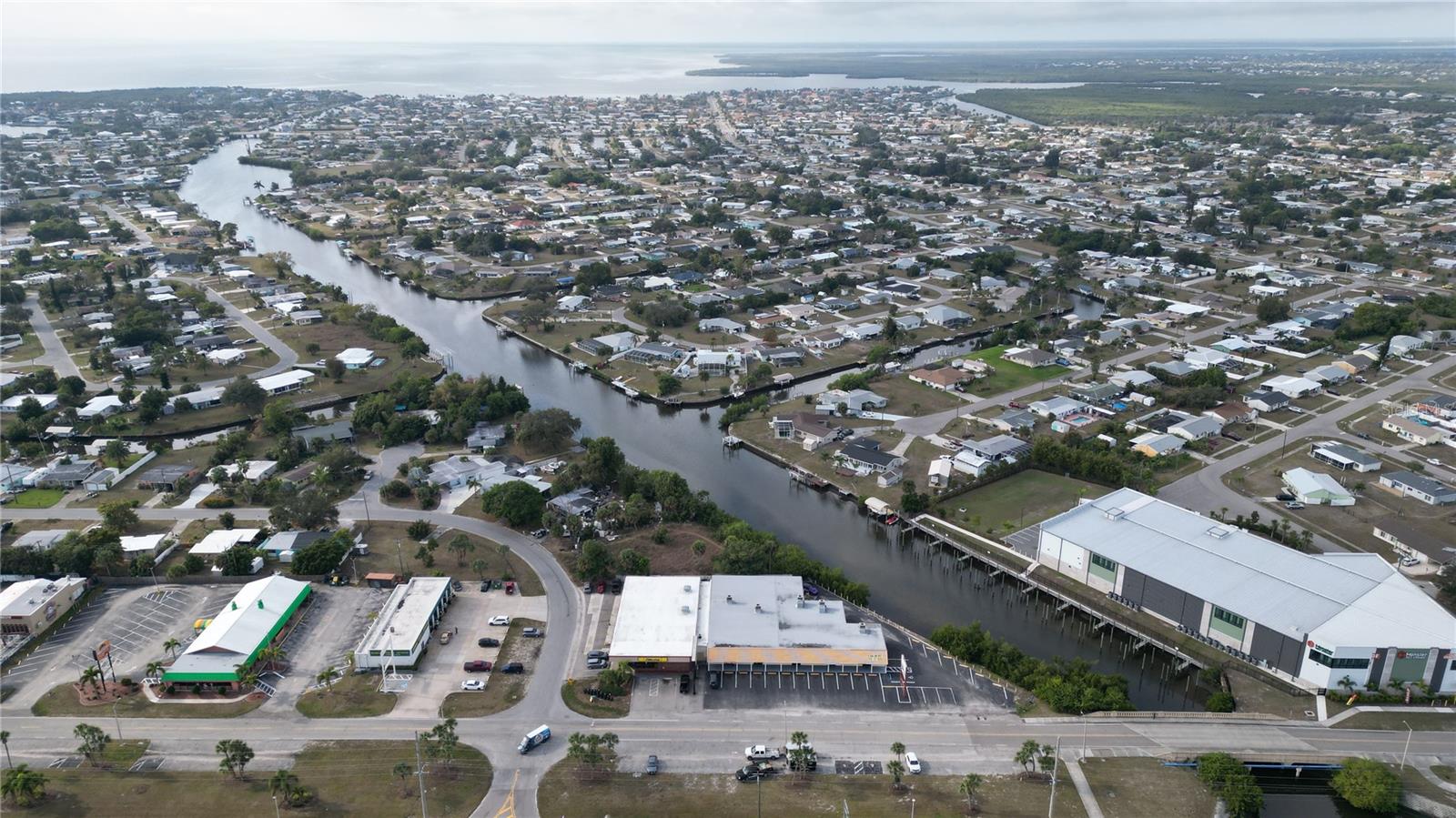 3527 Tamiami Trl #e Property Photo 8