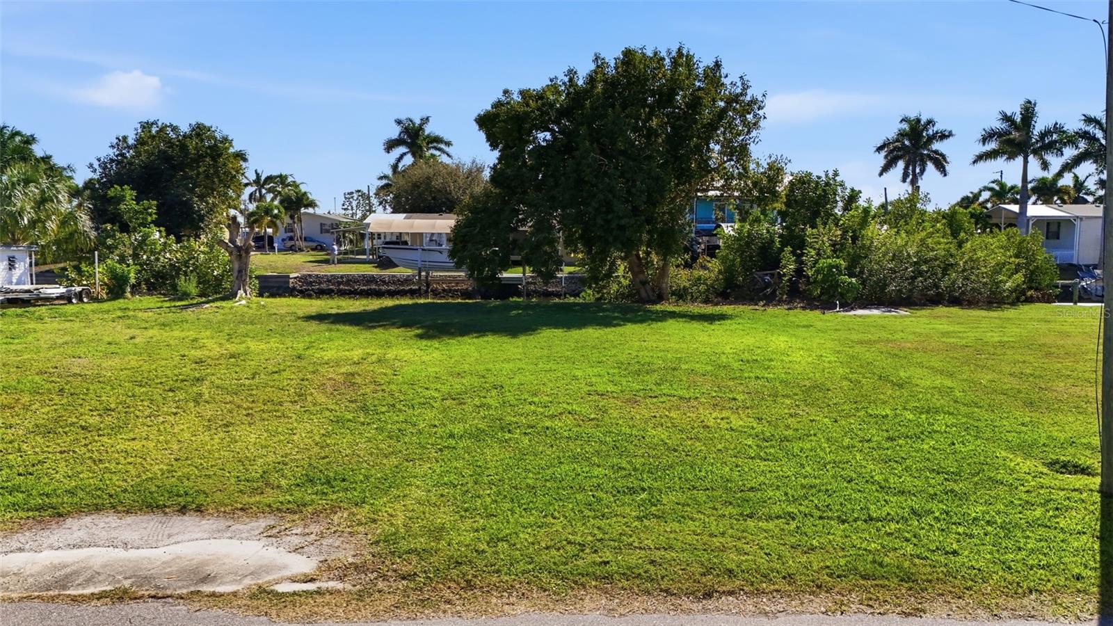 751 Coral Dr Property Photo 7