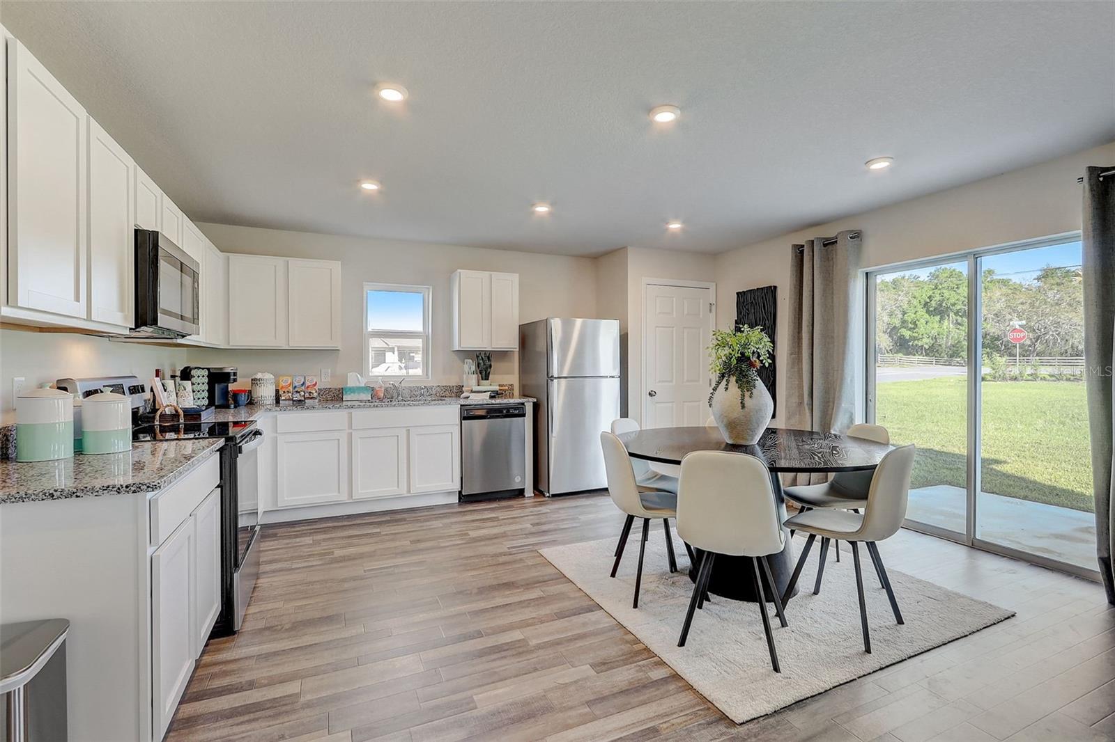 2060 Golden Beak Dr Property Photo 11