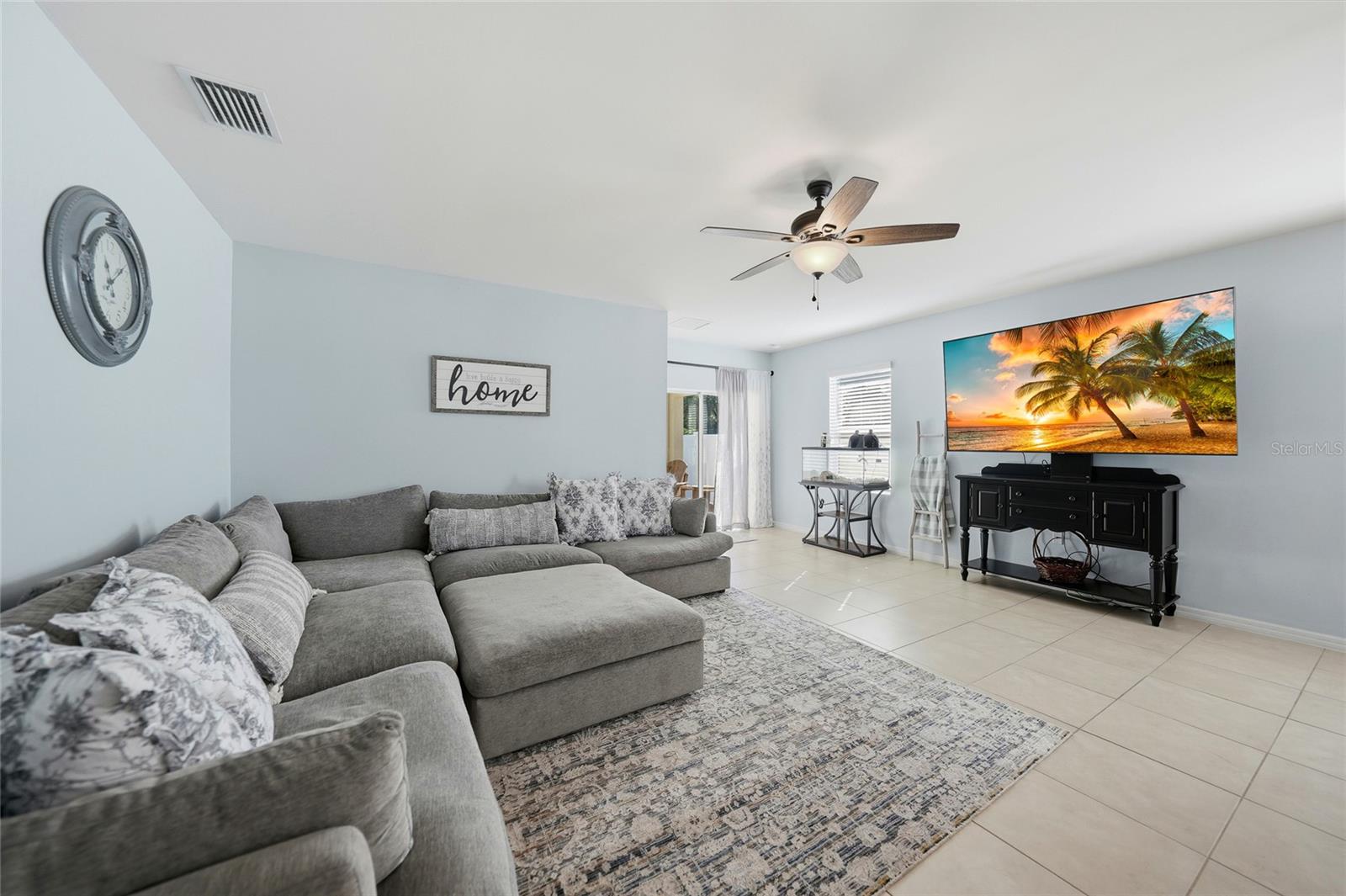 27980 Arrowhead Cir Property Photo 4
