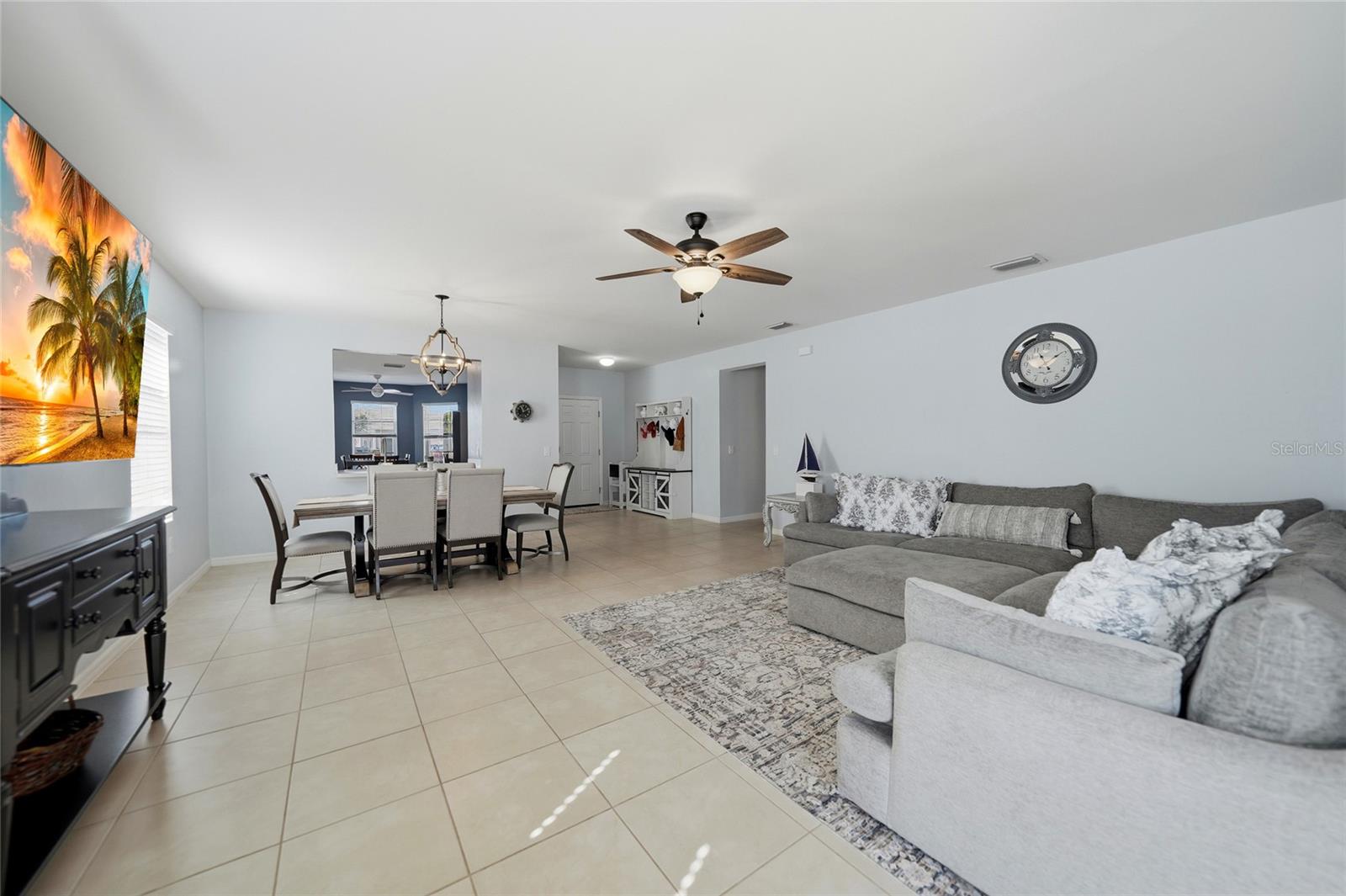27980 Arrowhead Cir Property Photo 5