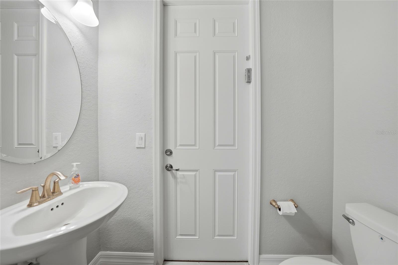 15240 Spanish Point Dr Property Photo 25