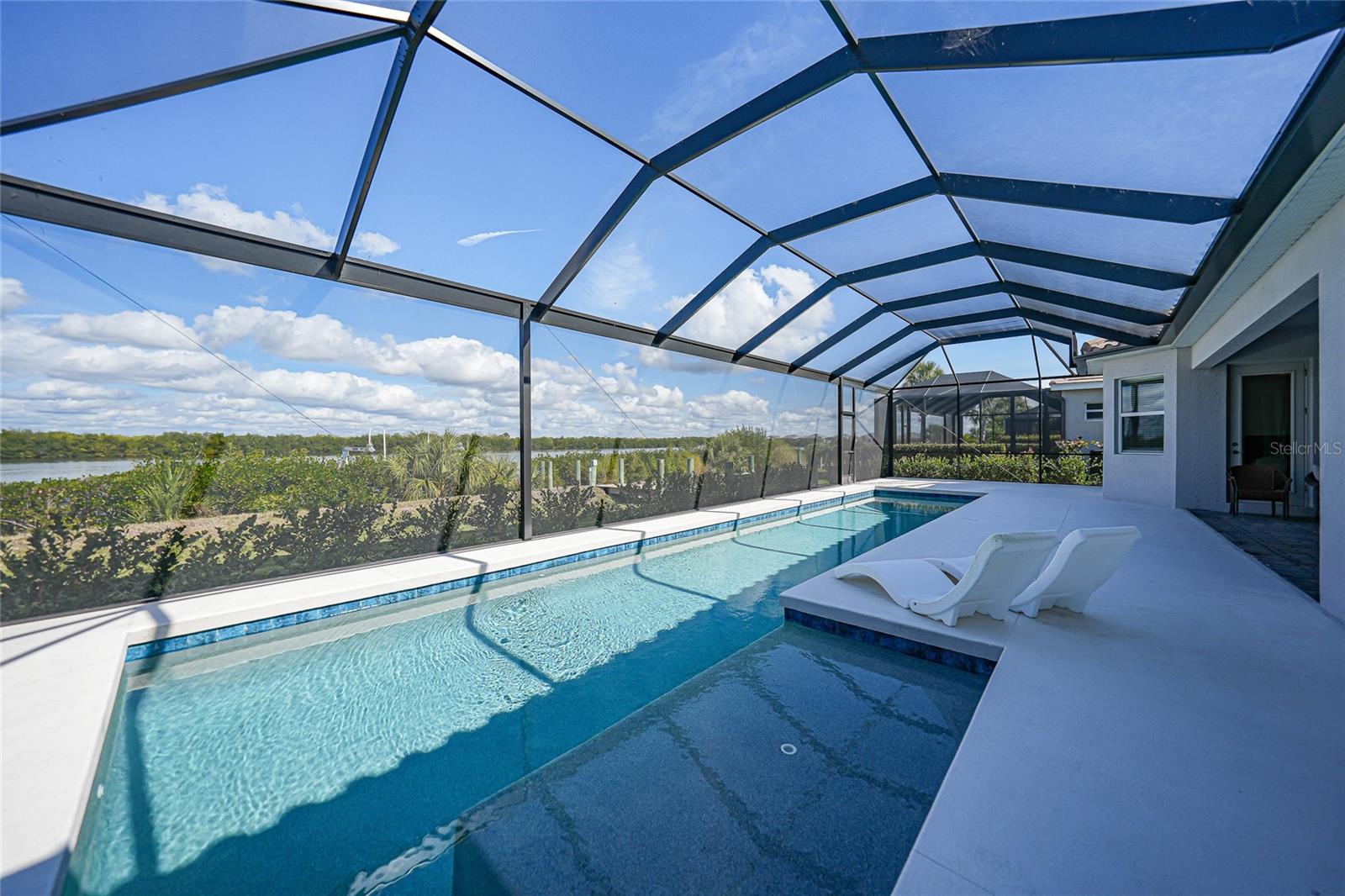 15240 Spanish Point Dr Property Photo 28