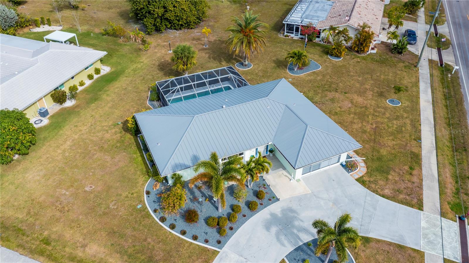 1354 Aqui Esta Dr Property Photo 4