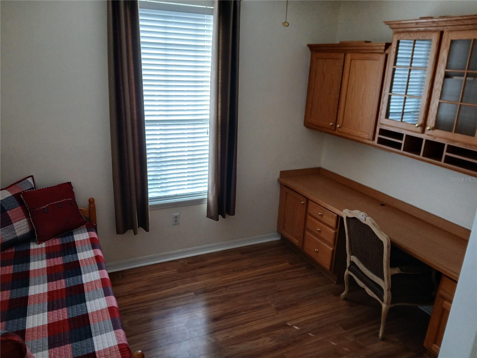 5641 Hidden Oak Ct Property Photo 14
