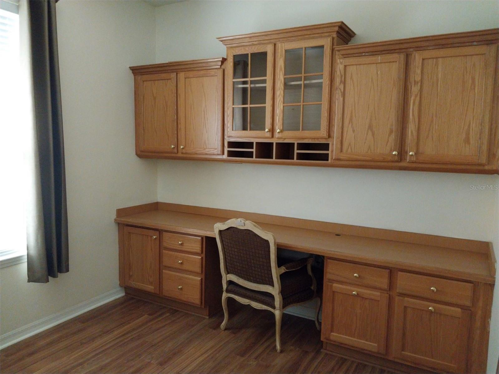 5641 Hidden Oak Ct Property Photo 15